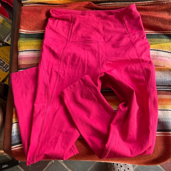 Girlfriend Collective Bright Pink compressive High-Rise Leggings in geranium - Picture 2 of 3